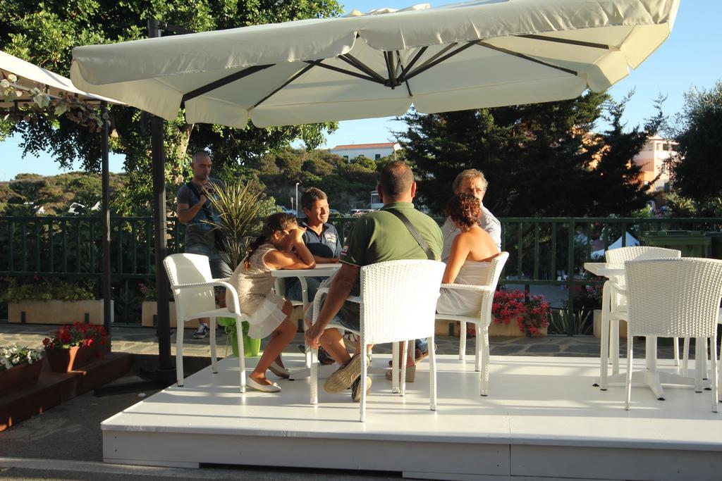 B&B Guest House Il Porto Vecchio Stintino Exterior photo